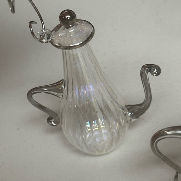 Dillards Trimmings Set of 3 Tea pots Blown Glass Ornaments - Picture 3 of 15